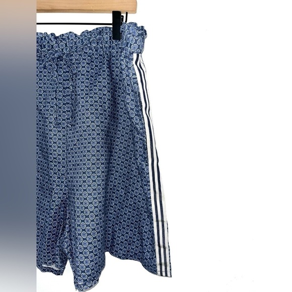 JOHNNY WAS NWT Blue Patched Ikat Linen Paperbag Shorts Size XL - Picture 13 of 14